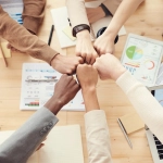 Управленческие принципы в играх RamenBet Casino для развития лидерства